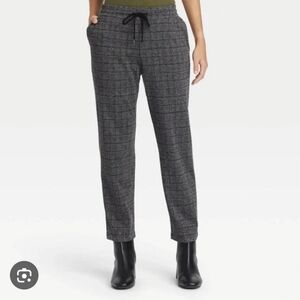 A New Day Women's Gray Plaid Pants
